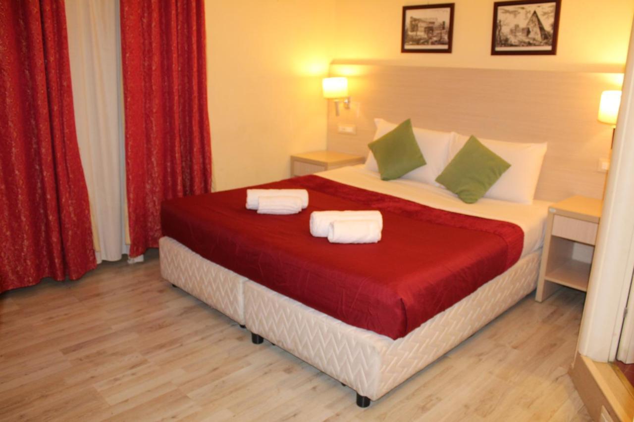 Booking House Rom Exteriör bild