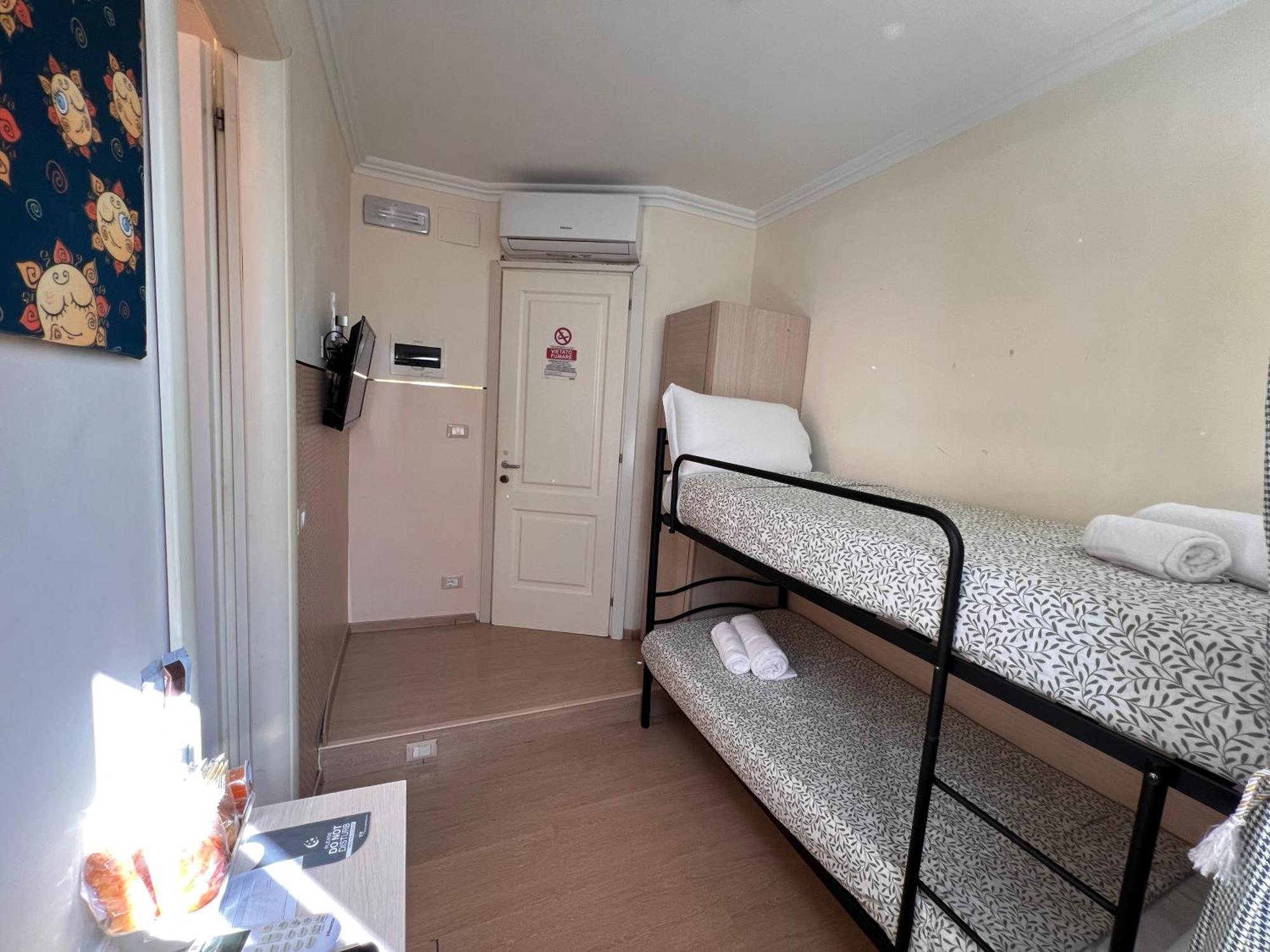 Booking House Rom Exteriör bild